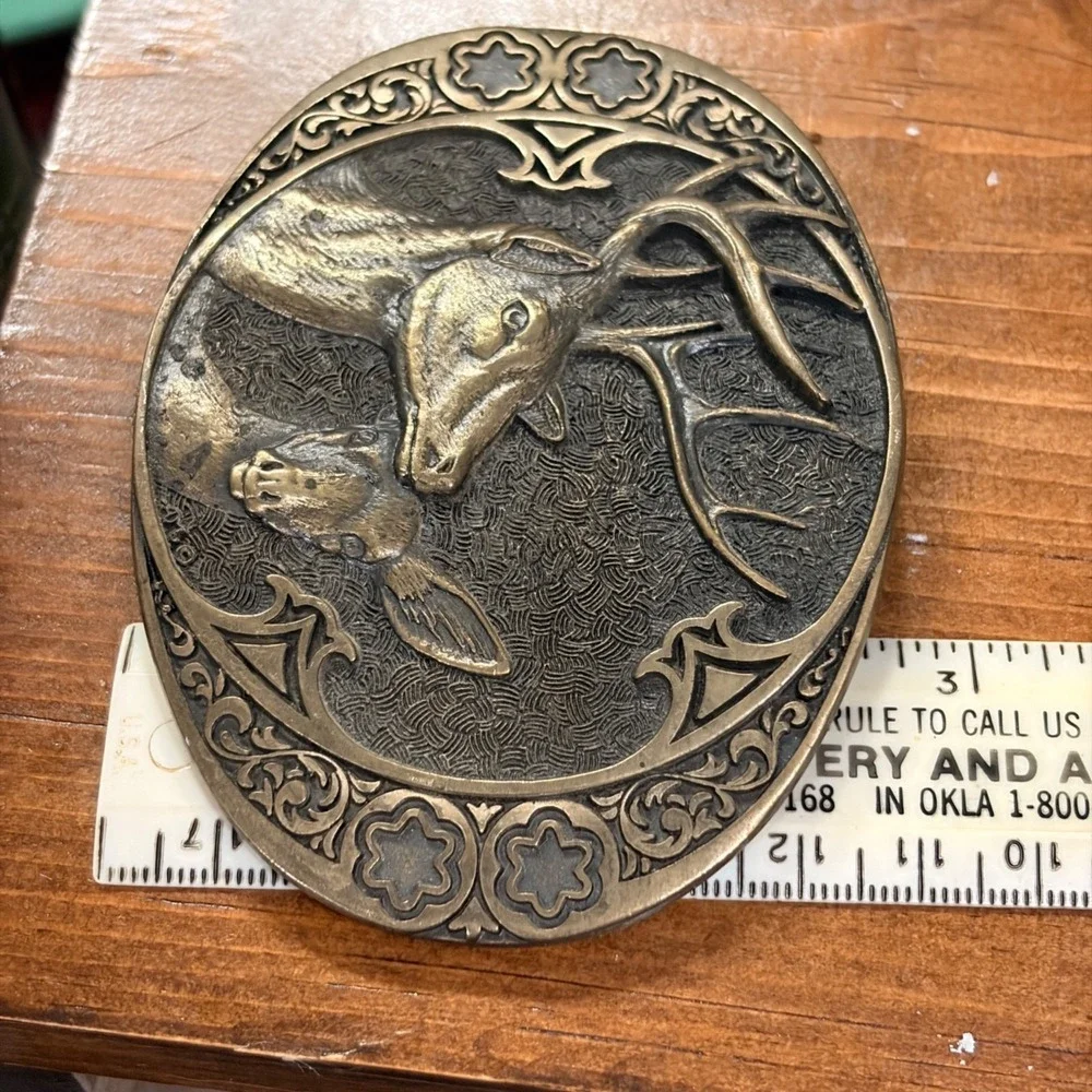 Vintage Solid Brass Buckle‎ Deer & Doe Oval By Award Design Medals USA Hunter